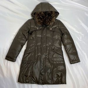 3/4 length puffy winter coat with hoodie and faux fur